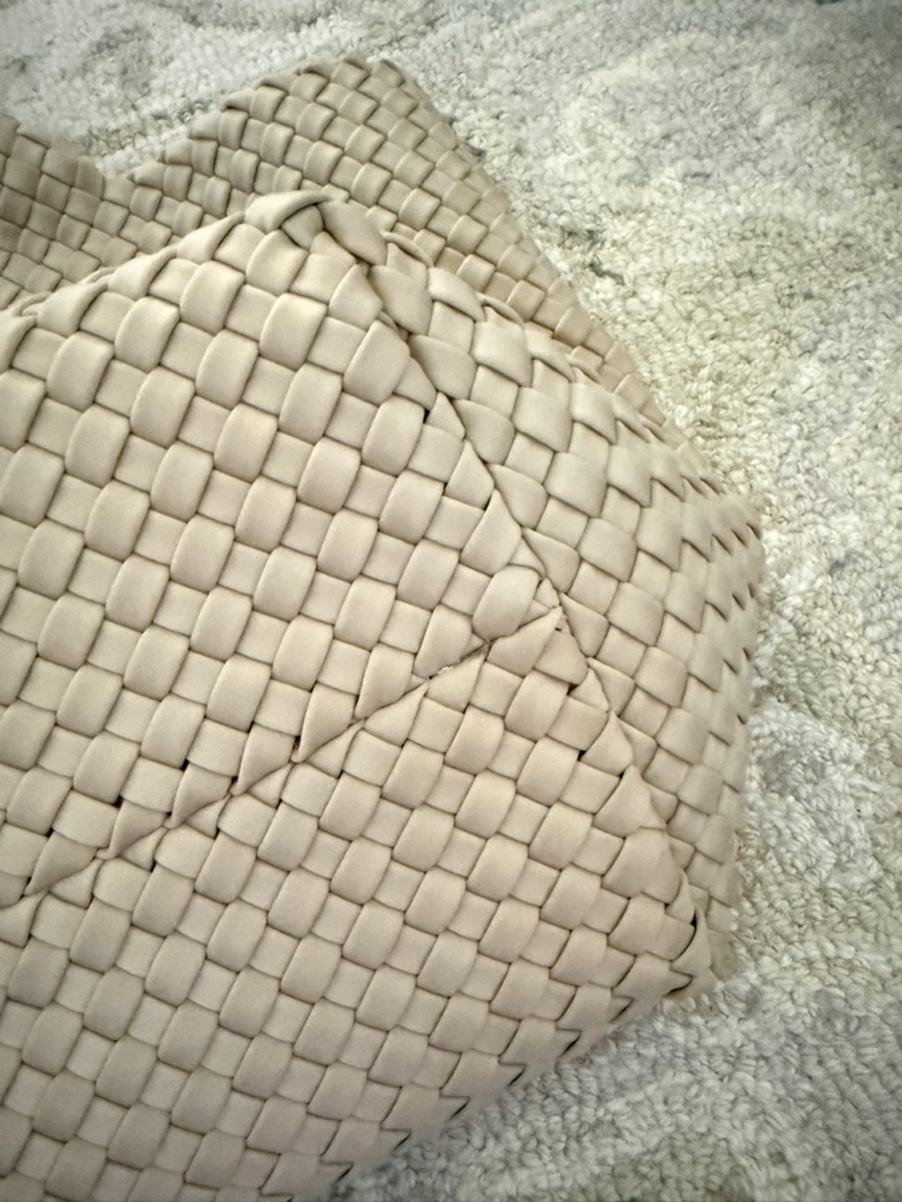 Naghedi St. Barths Medium Tote Ecru - Picture 6 of 8